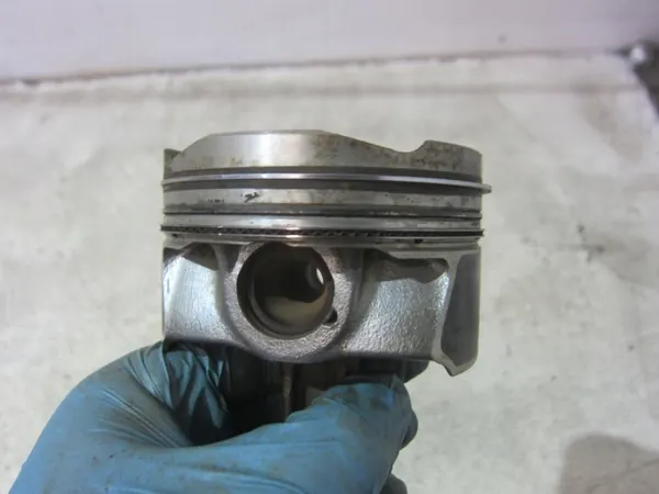 BMW OEM 11247624615 Vevarstake Kolv Begagnad image 4