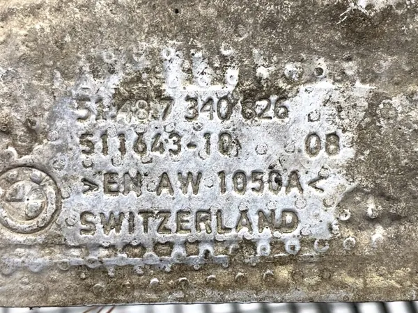 Lämmönsuoja OEM 7340826 BMW G30 Sedanille image 3