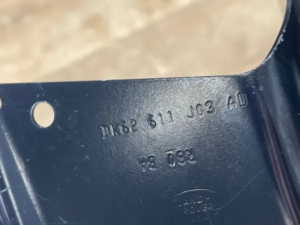 Land Rover OE Halterung OEM DK62611J03AD image 3