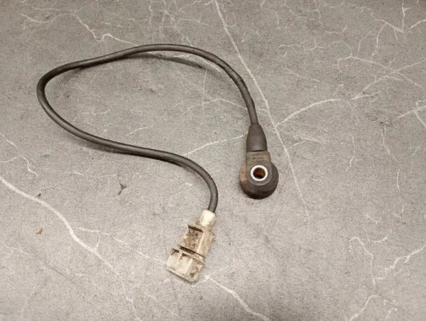 Sensor de batida OEM 0261231047 VW Sharan I image 2