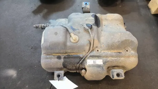 Depósito AdBlue OEM 172A22038R para Opel Movano II B image 6