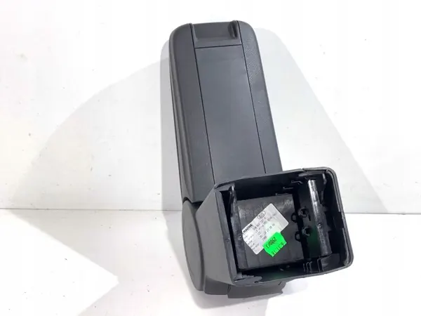 Accoudoir OEM 6V0864207A pour Skoda Rapid Hatchback image 4