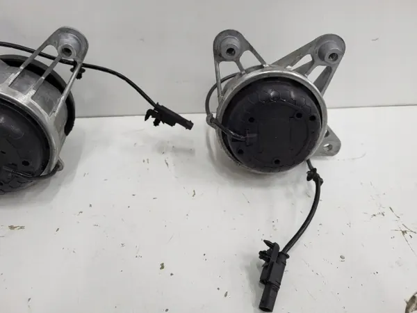 Suporte Motor Esquerdo Direito Mercedes GLE W167 image 3