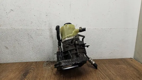 Pompe de direction assistée Renault Trafic III OEM 491100616R image 2