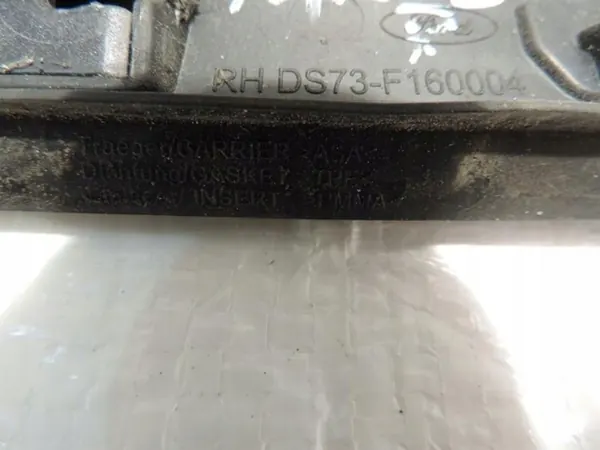 Stänksköldspluggtriangel höger fram Ford DS73-F160004 image 3