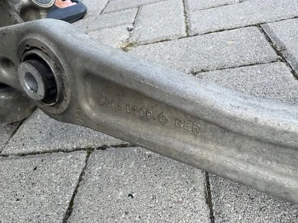 Mercedes 206 Snodo Direzionale Braccio di Controllo image 6