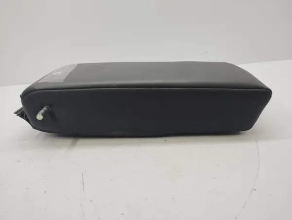 Honda Accord 2009 Achterste armsteun OEM AMD110267 image 7