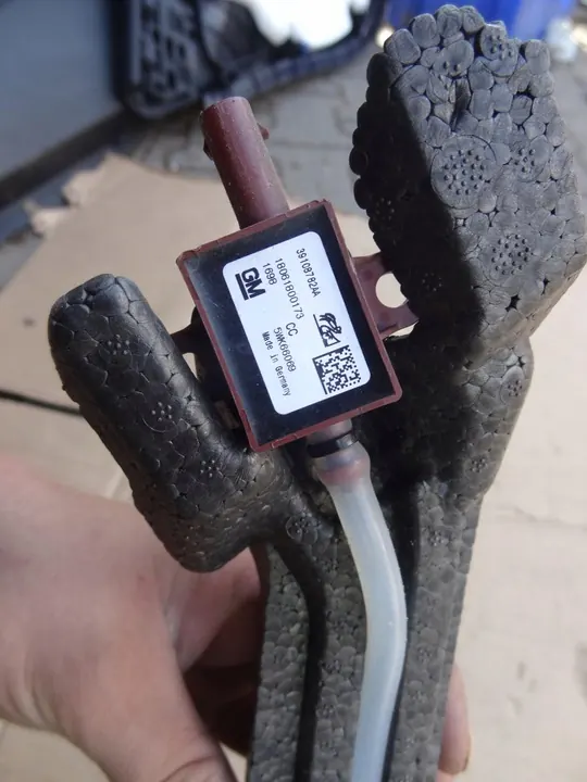 Absorvedor de para-choque sensor de impacto pedestre Opel Insignia B image 4