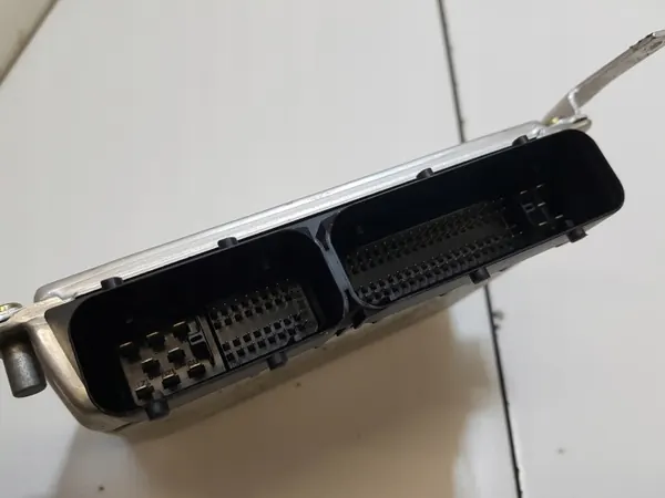 Motorcomputer OEM 3B0907551AB voor Audi A8 D2 image 4