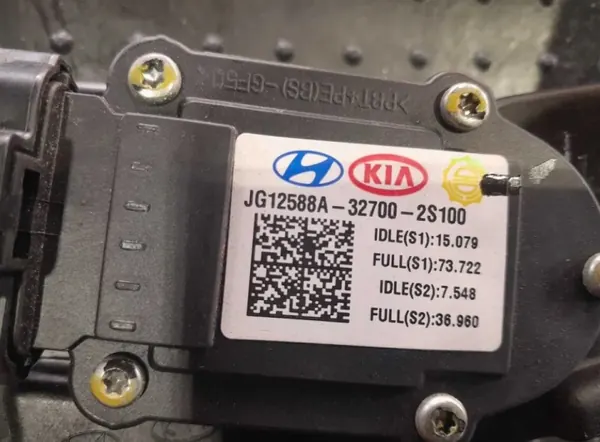 Kia Gaspedaalpotentiometer OEM 32700-2S100 image 3
