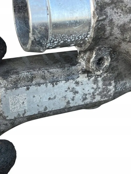 Audi Q7 Termostaatin Kotelo OEM 0P2121406B image 4