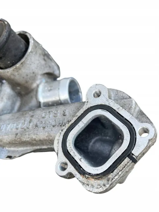 Audi Q7 Termostaatin Kotelo OEM 0P2121406B image 8