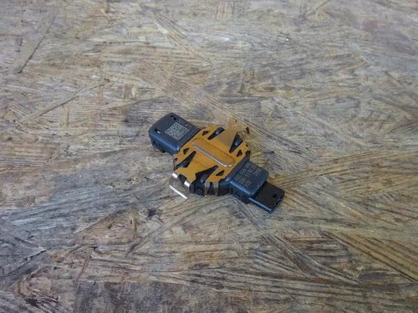 Sadetunnistin AUDI A3 8V GOLF VII LEON III 5Q0955559 image 2