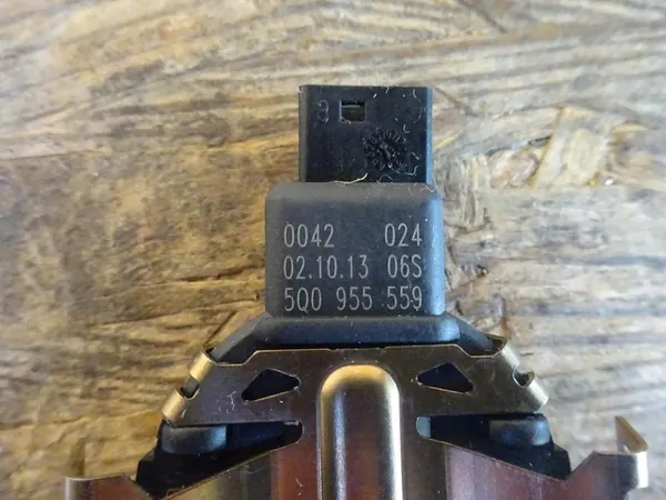 Sadetunnistin AUDI A3 8V GOLF VII LEON III 5Q0955559 image 3