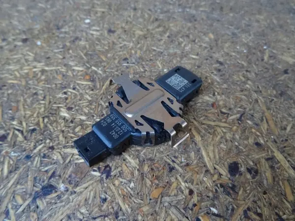 Sadetunnistin AUDI A3 8V GOLF VII LEON III 5Q0955559 image 5