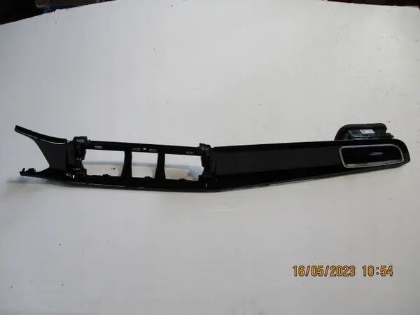 Console VW T-ROC OEM 2GA858036 - État Utilisé image 2