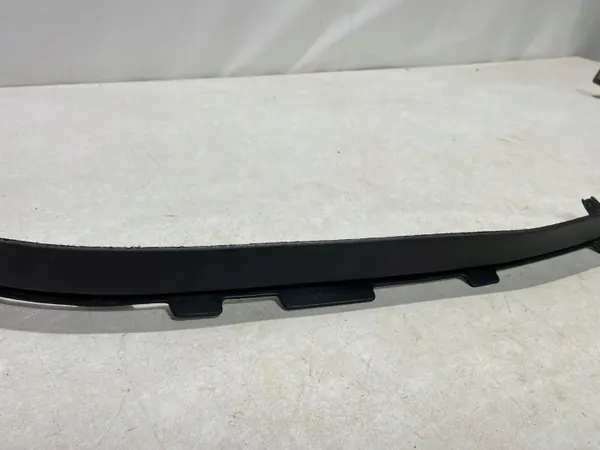 OEM 960158579R Etupuskurin Spoileri Renault Traficille image 3
