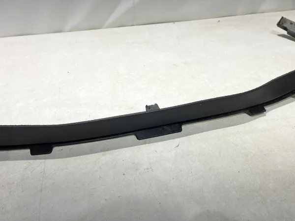 OEM 960158579R Etupuskurin Spoileri Renault Traficille image 4