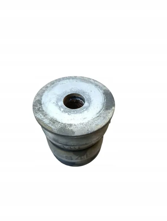 Onderste achter schokdemperbevestiging Toyota Sequoia OEM 522080C020 image 3
