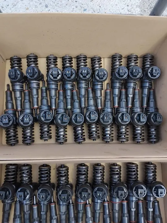 Injecteur Bosch 038130073AL image 1