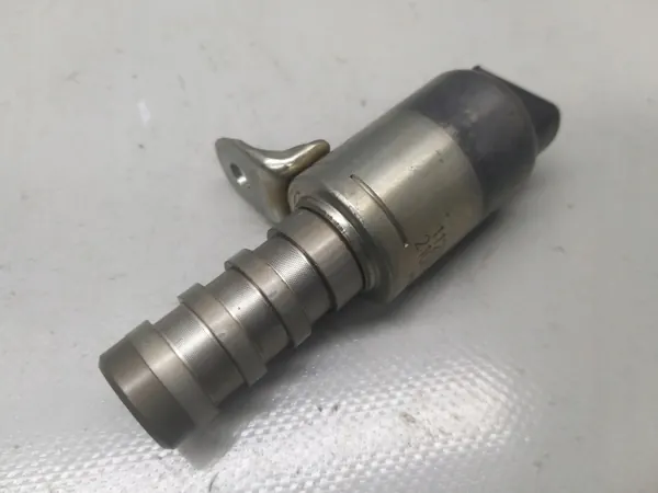 Soupape VVT CM5E-6B297-CB pour 2.0L 16V CS170AB image 2