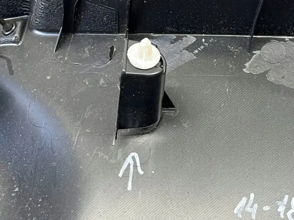 OEM 909014EA0A Tavaratilan kansi Nissan Qashqai II:lle image 4