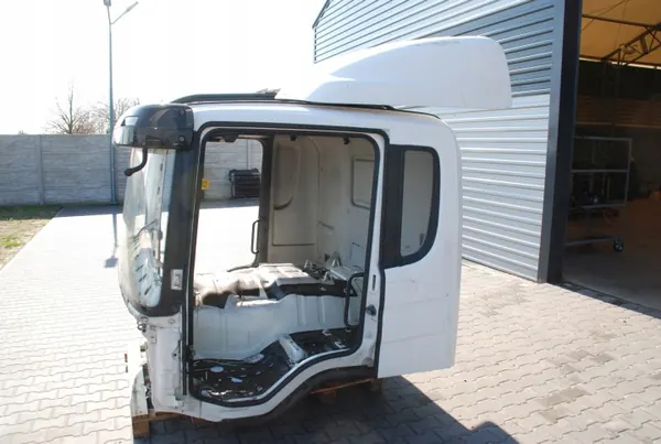 Cabina Scania OE CP P Teto Plano Nu 11R Usado image 7