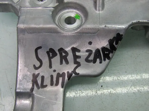 Klimakompressor-Halterung OEM 201225B009 für Nissan Leaf II image 5