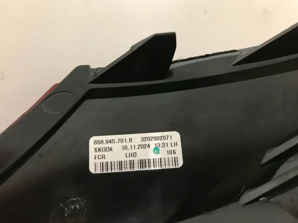 OEM 658.945.701.B Takavasemman Sumuvalo Skoda Kamiq image 5