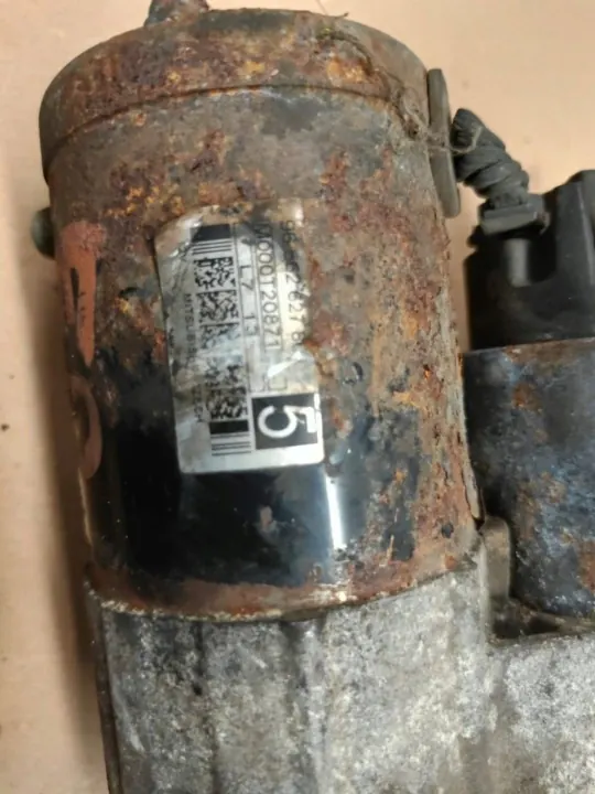 Peugeot Startmotor OEM M000T20871 - 2.2 HDi image 3