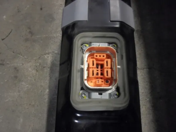 Volvo XC40 II Plug-in Hybrid Akku OEM 32299746 image 4