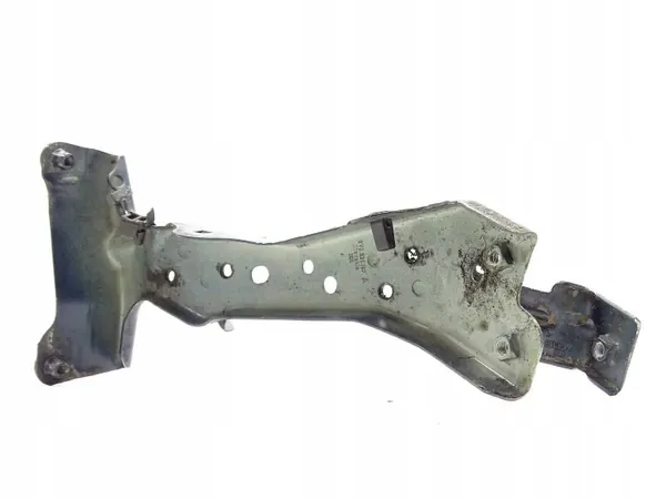 Suporte de para-lamas dianteiro Audi A3 S3 8V OEM 8V0821167A image 4