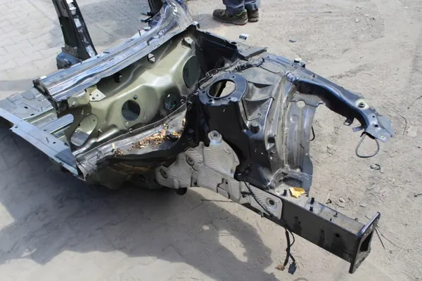 Audi A5 8W6 Para-lamas Dianteiro Esquerdo OEM 5774578 image 3