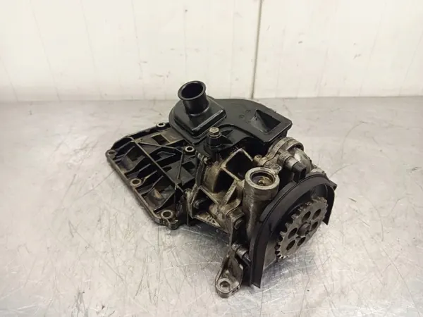 Gebrauchte Ölpumpe OEM 7798014-06 für BMW 1er image 3