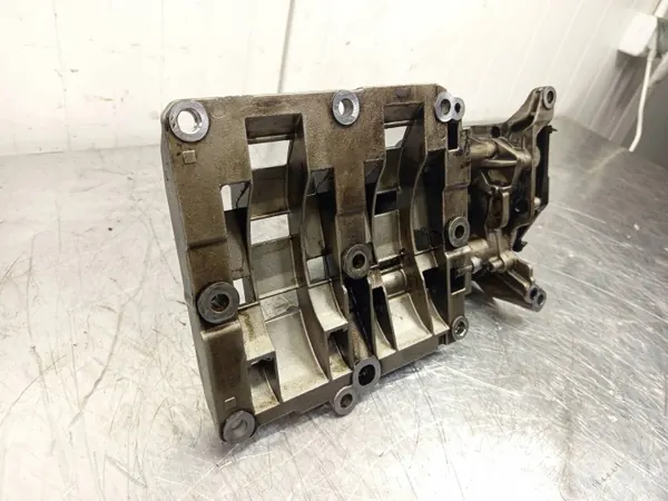 Gebrauchte Ölpumpe OEM 7798014-06 für BMW 1er image 6