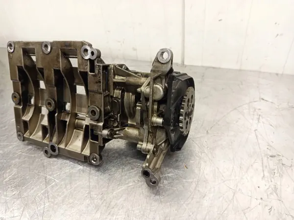 Gebrauchte Ölpumpe OEM 7798014-06 für BMW 1er image 8