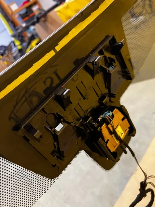 OEM Verwarmde Voorruit met Camera Land Rover image 8