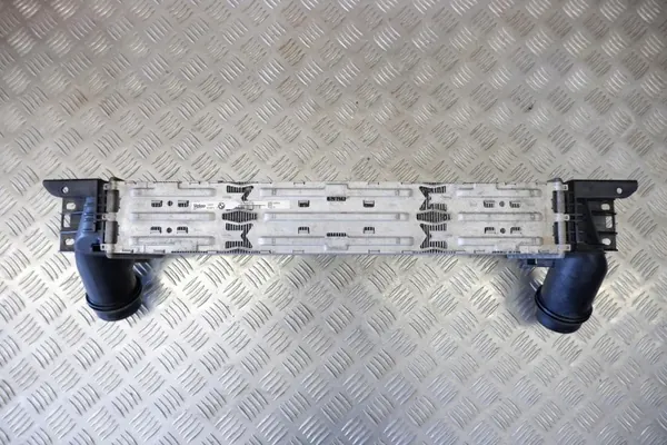 Intercooler-jäähdytin OEM 7823570 BMW X3 F25 2.0L image 8