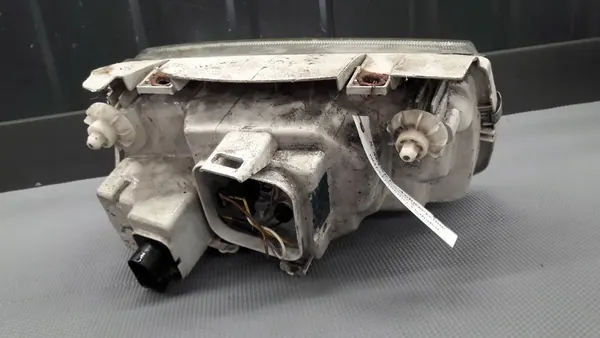 Farol esquerdo VW POLO IV HELLA EU 6N1941015A image 8