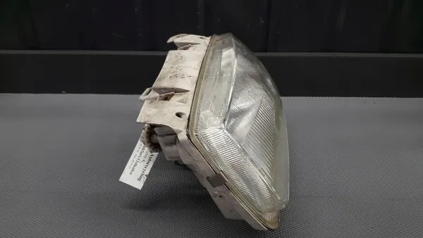 Farol esquerdo VW POLO IV HELLA EU 6N1941015A image 9