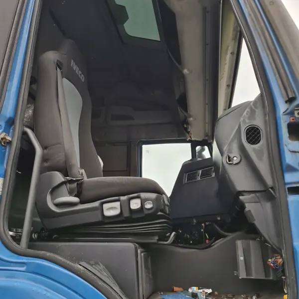 Cabina Iveco Stralis Euro 5 Sin Puertas - OEM image 6