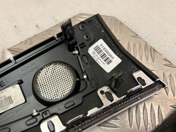 Volvo XC90 2021 Ovipeite Sett OEM 31407848 image 3