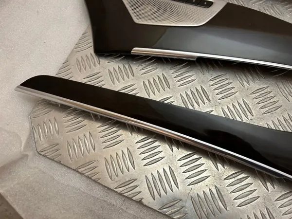 Volvo XC90 2021 Ovipeite Sett OEM 31407848 image 5