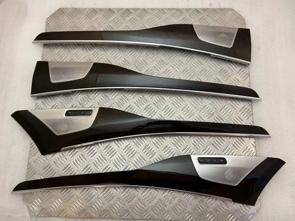 Volvo XC90 2021 Ovipeite Sett OEM 31407848 image 8
