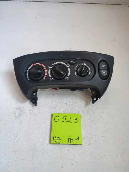 Panel climatizador Renault Megane I 652718V image 2