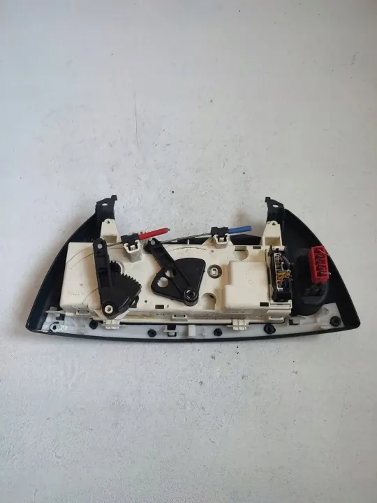 Panel climatizador Renault Megane I 652718V image 3