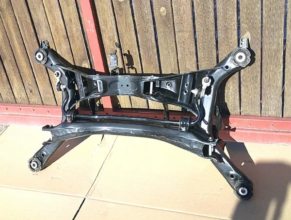 Poutre suspension arrière WCV10B3E5H2 pour Honda CR-V image 4