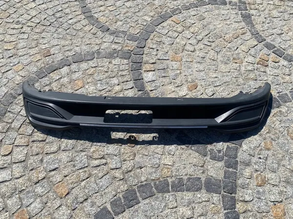 VW GOLF VIII Spoiler Bakdiffusor 5H6807568A image 2