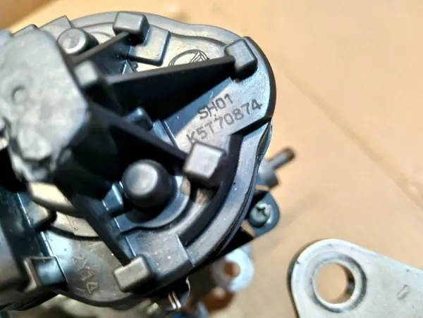 Colector de admisión EGR Throttle SH01136B0 Mazda 6 III GJ CX-5 image 9