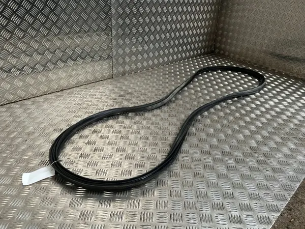 UTO61488 OEM Rubber afdichting achterklep Hyundai Tucson image 4